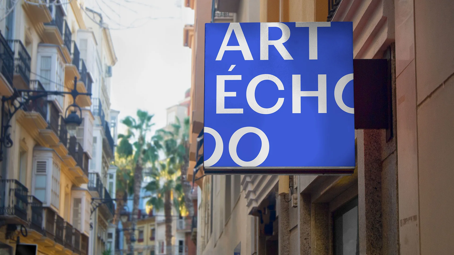 Art Échooo creates a daring mix of classic and contemporary aesthetics