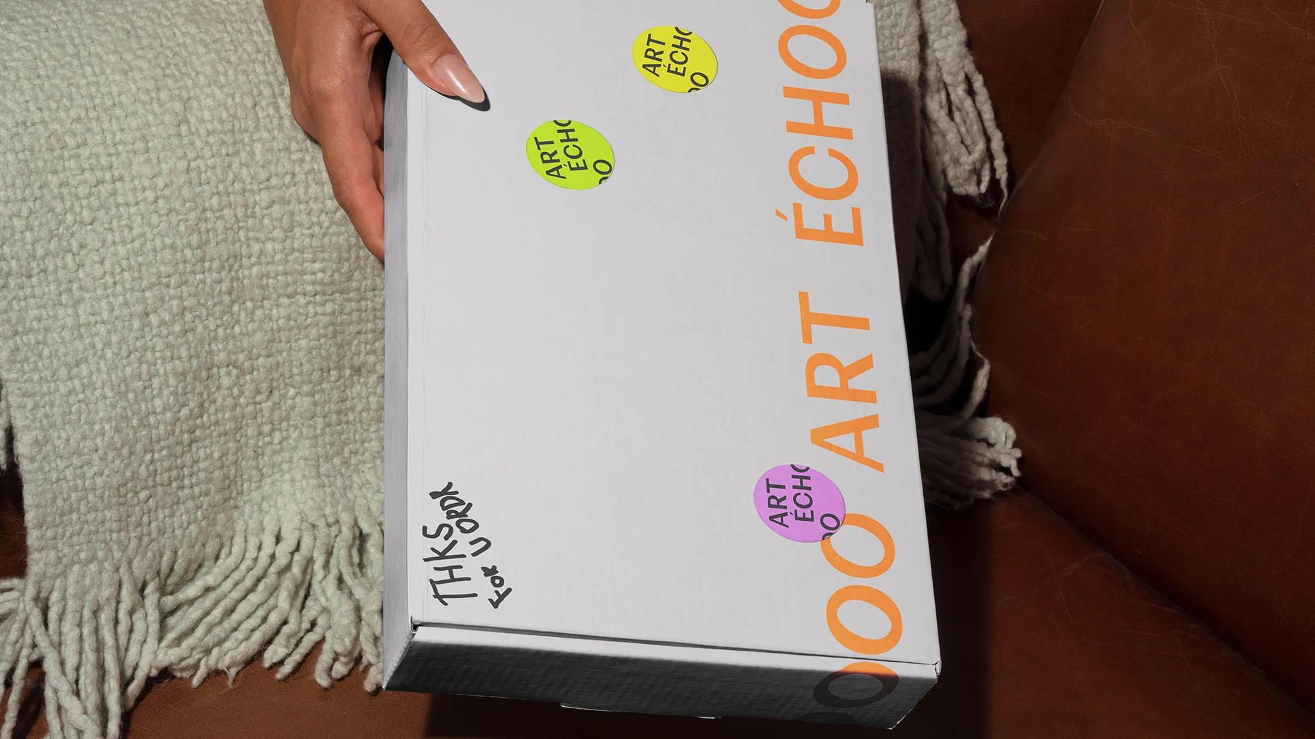 Art Échooo creates a daring mix of classic and contemporary aesthetics