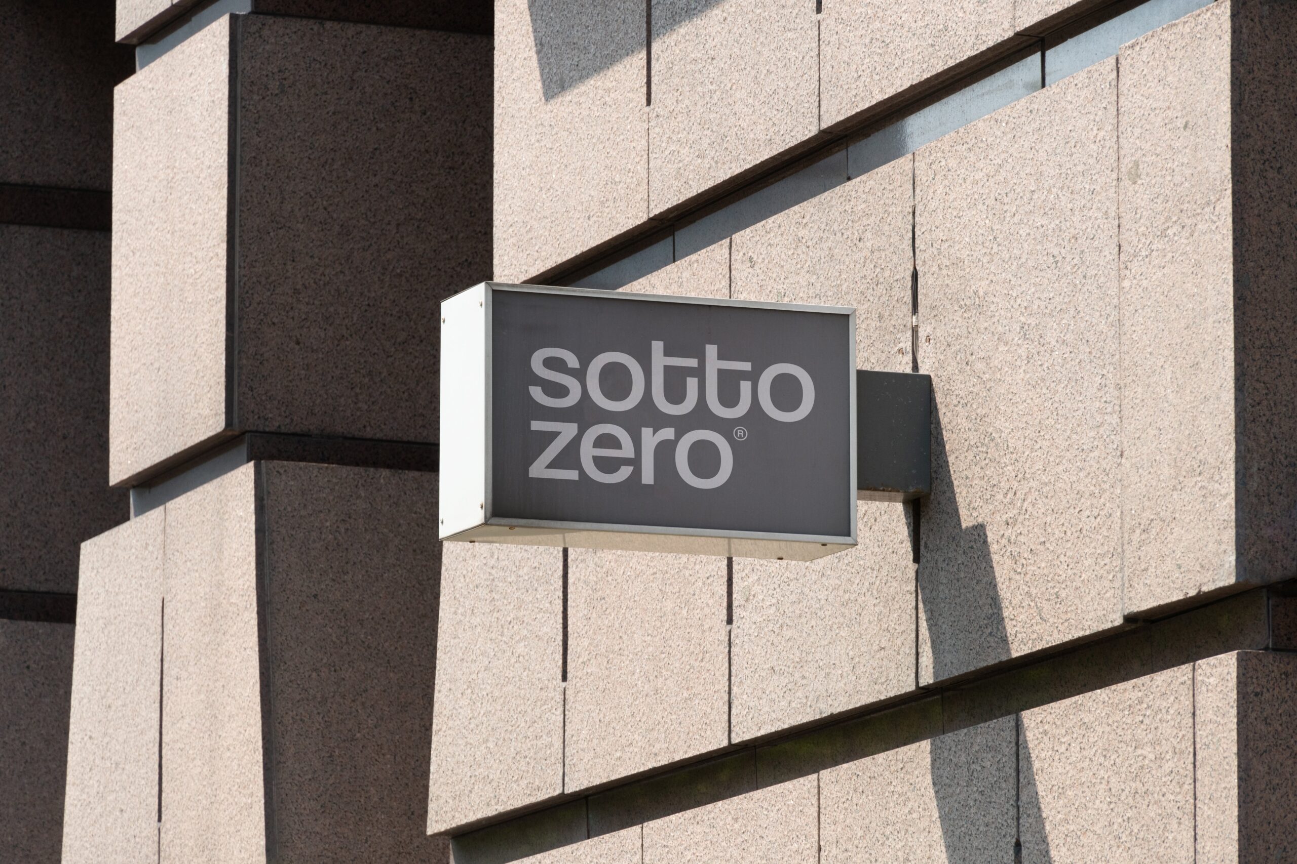 Free Sign Mockup by Paliotta